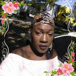 Meet your Posher, Toni